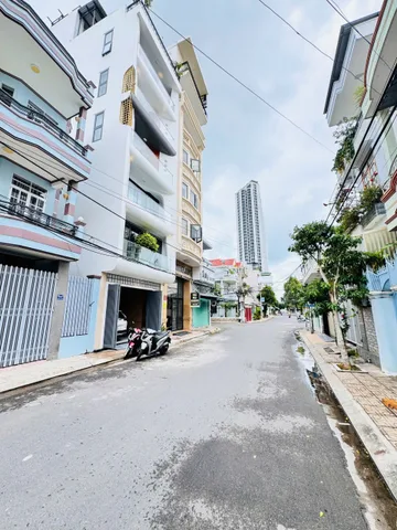 Bán nhà 75m² full thổ cư ngang 7m giá 20 tỷ tại Đường Phạm Ngọc Thạch Phường Bắc Nha Trang