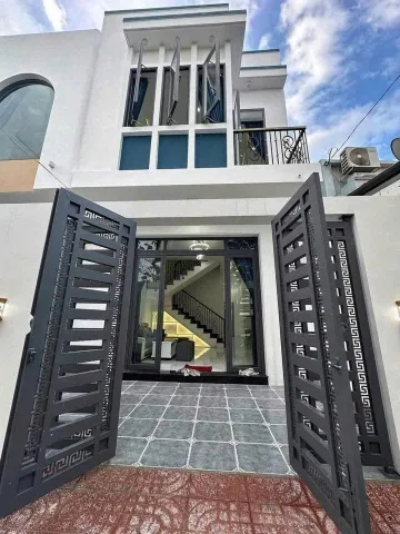 BÁN CĂN NHÀ MỚI XÂY HOÀN THIỆN CÓ HOÀN CÔNG ĐẦY ĐỦ CHỈ 379 TRIỆU