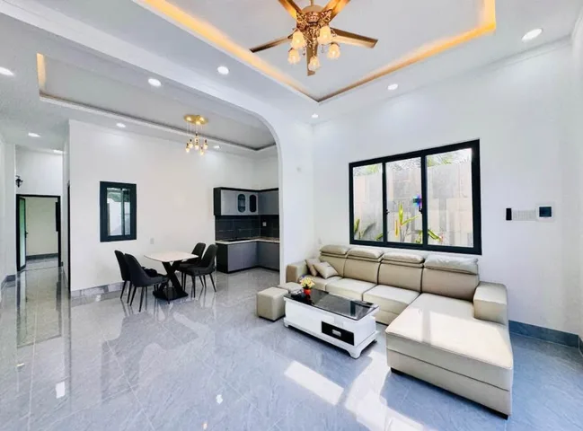 Bán Nhà MỚI XÂY HOÀN THIỆN, Chỉ Với 379 Triệu Nhận Ngay Nhà Đẹp