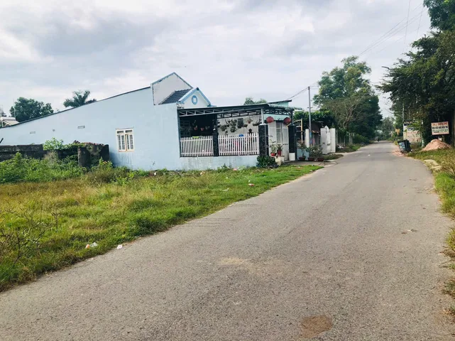 Bán nhà 250m² ngang 5m giá 790 triệu Xã Phước Thành
