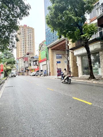 Bán nhà 50m² ngang 4m giá 24.5 tỷ Phường Định Công