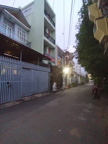 Bán nhà 4 Tầng MT Số 28 Quận 2