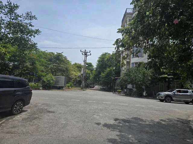 Bán 81m đất chếch vườn hoa. Giãn dân khả lễ 1. Mặt đường nguyễn hoàng nghị. Phường võ cường bắc ninh