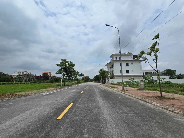 Bán 90m đất dãy F. Khu đấu giá kim chân. Làn 2 đường trần lựu. Phường vũ ninh bắc ninh