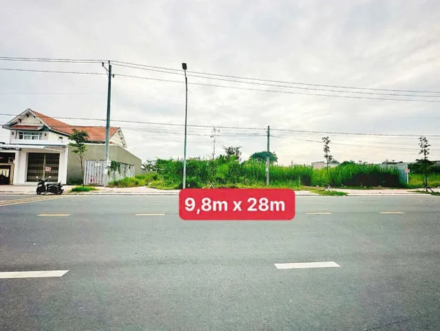 Bán đất 280.4m² ngang 9.6m giá 8.13 tỷ mặt tiền đường Bờ Kinh, phường 3 nay là phường Phước Hậu
