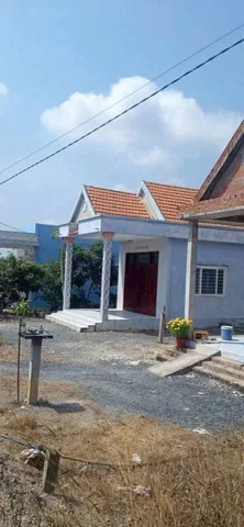 Nhà đẹp mái thái xã Bình Đức, Bến Lức, Long An tổng dt 1000m2 3pn 2wc giá 2 tỷ