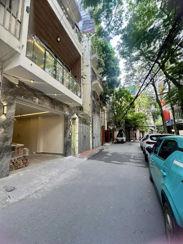 SIÊU PHẨM PHÂN LÔ HOÀNG CẦU - 62M2 - 5T THANG MÁY - GARA - Ô TÔ ĐỖ CỬA – SÁT VĐ1