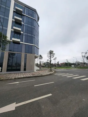 Bán đất dãy LK10 nhìn vườn hoa dự án him lam thụ ninh. Diện tích 81m mặt tiền 4.5m hướng tây bắc. Phường kinh bắc tỉnh bắc ninh