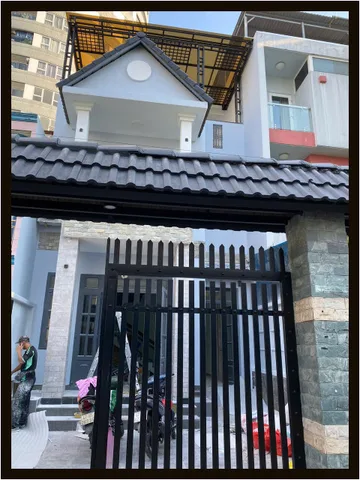 Top nhà xinh rẻ 6 x 25m 1 trệt 2 lầu Huỳnh Tấn Phát Q7 TP.HCM