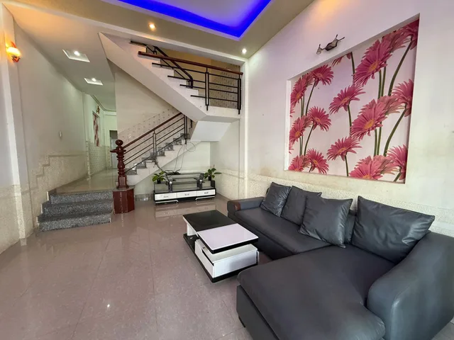 Bán nhà KQH Trần Anh Tông - Nguyên Tử Lực, phường Lâm Viên, Đà Lạt ( p8 cũ )