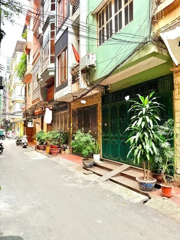 🏠 CHÍNH CHỦ GỬI BÁN NHÀ PHÂN LÔ NGUYỄN CHÍ THANH - Ô TÔ TRÁNH - VỈA HÈ - NGÕ THÔNG KINH DOANH