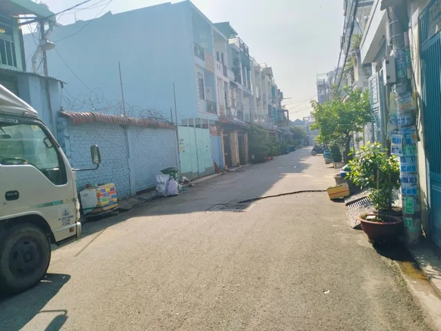 Bán Gấp nhà CẤP 4 HXH Lk 5-6: BhhB Bình Tân