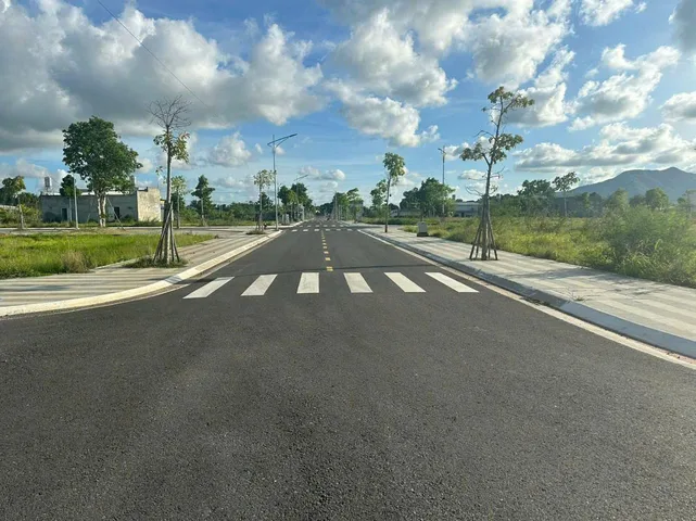 Bán đất KDC Long Thành - giá chỉ 13triệu/m2- Sổ Hồng Riêng -Mặt tiền đường Phùng Hưng