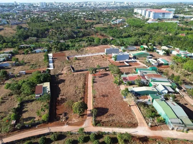 Bán đất 133m² có sẵn 40m² thổ cư ngang 5m giá 2.8 tỷ tại Phường Ea Kao