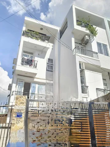 Nhà 4 Tầng Góc Hai Mặt Tiền - DT: 102m² ngang 6m giá 9.7 tỷ Phường 8 , Gò Vấp