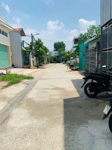 NHÀ SÂN VƯỜN - ĐẸP - 5,8M*21M - DIỆN TÍCH RỘNG - NGAY CÔNG KHU ĐÔ THỊ GS CITY - LIÊN HỆ 0919089456