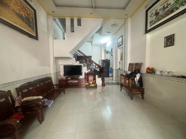 Bán nhà 80m² có sẵn 57m² thổ cư ngang 4m giá 6.4 tỷ tại Đường Tân Thới Nhất 05 Phường Đông Hưng Thuận