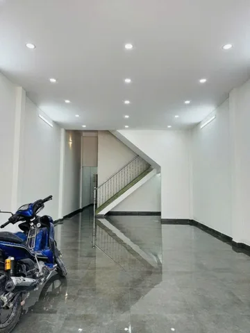 ⭐️ Nhà Mặt tiền Vuông SHR 2 tầng Đ.20m 101m2 – Bình Lợi Bình Thạnh