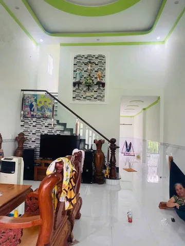 Chủ kẹt bán gấp nhà 1 trệt 1 lửng Trảng Dài Biên Hoà . chỉ 1 tỷ 700