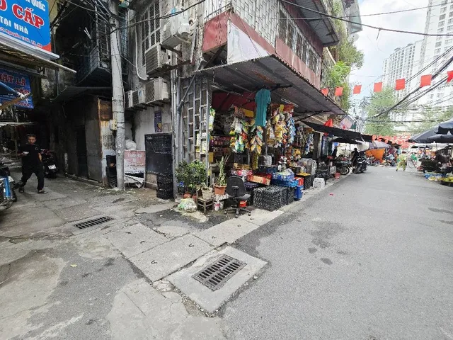 Nhà tập thể Nguyễn Trãi, sổ riêng, diện tích sd 75m2, 3PN + 2VS
