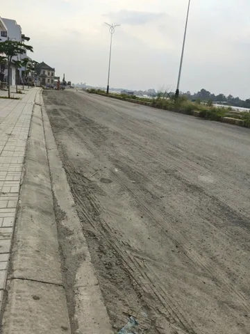 CẦN BÁN LÔ ĐẤT MẶT TIỀN BỜ KÈ BỬU LONG CŨ - NAY THUỘC PHƯỜNG TRẤN BIÊN- VỊ TRÍ SIÊU ĐẸP