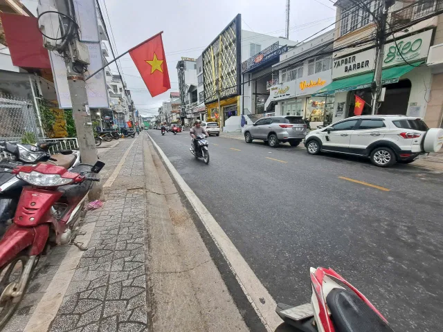Bán lô đất 3 Mặt Tiền Hai Bà Trưng Đà Lạt