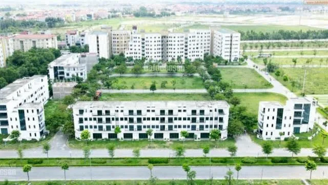 Bán 91m đất viglacera yên phong. Sát ký túc xá SEV-SDV. Cạnh sân bóng. Xã yên phong bắc ninh