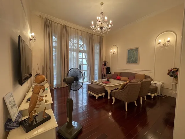Bán nhà 111m² ngang 6m giá 27 tỷ Phường Đống Đa