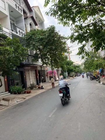 Bán nhà mặt tiền đường số 79 . p tân quy . kinh doanh buôn bán. dt 4,5x20m nhà 5 tầng. giá 24 tỷ