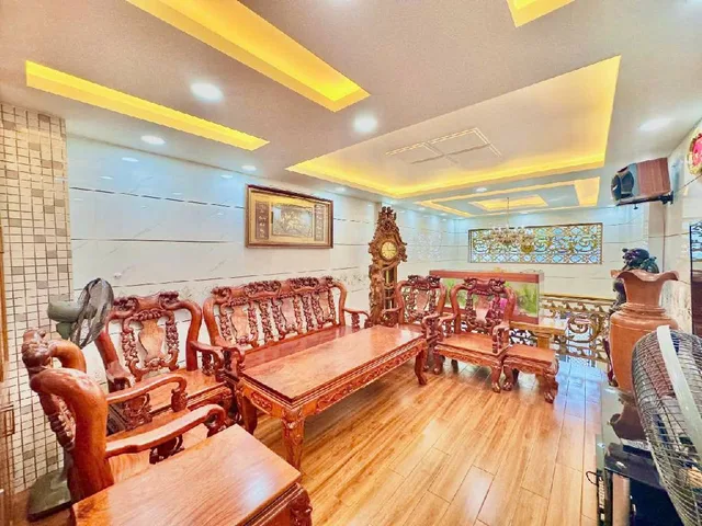 Mặt Tiền Đường Lê Lư - DT: 80m² ngang 4m giá 15.5 tỷ Phường Phú Thọ Hòa , Tân Phú.