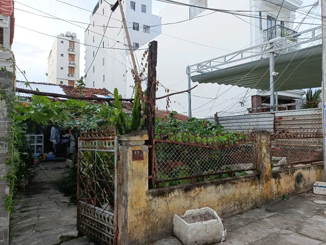 Bán đất 206.1m² ngang 6.9m giá 13 tỷ tại Phường Vĩnh Nguyên Thành phố Nha Trang
