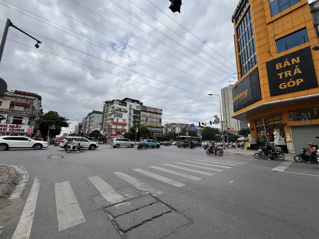 BÁN TÒA NHÀ MẶT PHỐ VẠN PHÚC. 80M2 - 9 TẦNG. THANG MÁY. KINH DOANH.