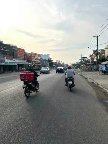 MẶT TIỀN LÊ DUẪN, NGAY ĐIỆN MÁY XANH, CHỦ NGỘP 130M2 - 1TỶ750- CÁCH SÂN BAY LONG THÀNH 5- sổ sẵn công chứng