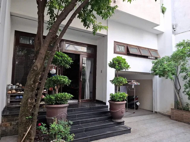 Nhà 4 Tầng - DT : 7,2x21= 151,2m² , giá 24.95 tỷ Phường Tân Bình