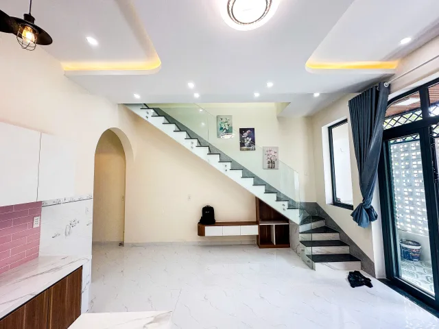 Chính chủ gửi bán căn nhà 1 trệt 1 lầu đẹp hoàn công phường Tân Vạn