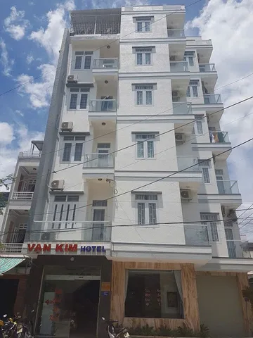 Bán Khách Sạn 6 Tầng Gồm 34 Phòng Mặt Tiền Đường Lý Nam Đế - Phường Nam Nha Trang 212m² ngang 11.92m giá 30 tỷ Phường Nam Nha Trang