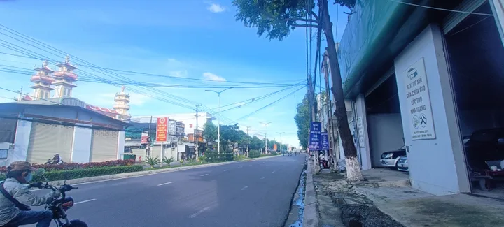 Bán nhà 116.5m² ngang 5.7m giá 9 tỷ Phường Tây Nha Trang