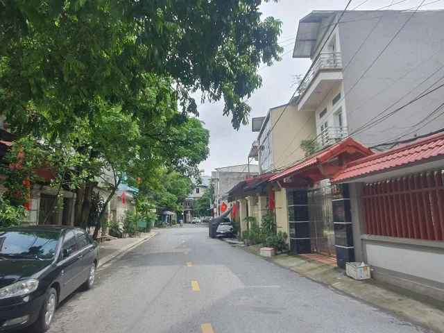 Bán đất 113m2 mặt 5.5m mặt đường lê phụng hiểu khu vệ an gần trường chính trị bắc ninh