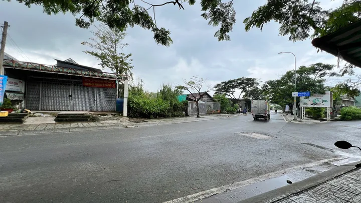 Bán nhà 300m² ngang 10m giá 8.8 tỷ Xã Hiệp Phước