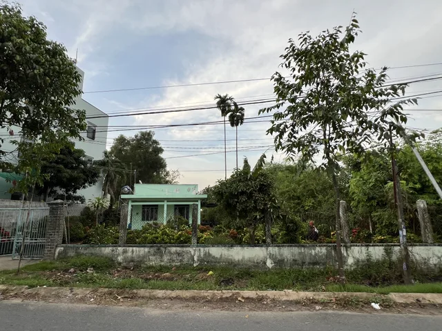 Bán nhà 1016.9m² ngang 23,85m giá 8.5 tỷ Xã Hậu Nghĩa