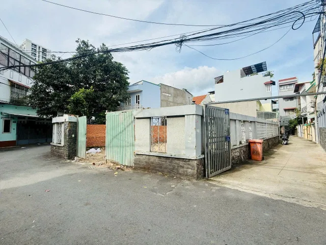 Bán gấp đất 81.3m² ngang 6m đường số 14 Bình Trưng Tây Q2 cũ cách Nguyễn Duy Trinh 500m, lô góc mà giá 6.65 tỷ Phường Bình Trưng