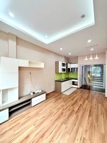 NHÀ MẶT PHỐ HOA BẰNG – CẦU GIẤY – 38M² – 5 TẦNG – MẶT TIỀN 3.4M – GIÁ CHỈ 15.2 TỶ