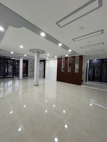 MTKD đường Lương Thế Vinh, 97m2 ngang 6m, 4 tầng, Chỉ 14.7 Tỷ, Kinh doanh sầm uất