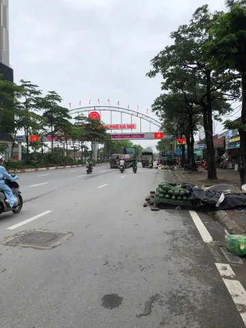 Nhà mặt phố Nhổn - Vỉa hè 5m  - Kinh doanh đỉnh cao - Chưa đến 3 tỷ