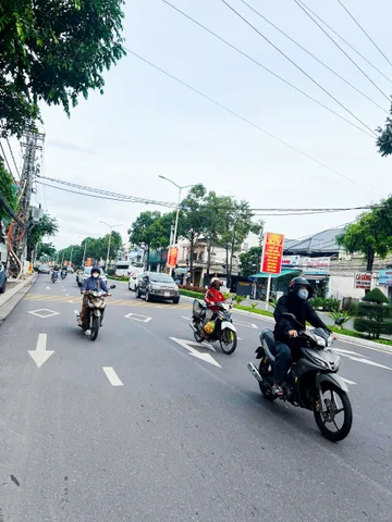 Nhà 2 tầng mặt tiền 23/10 giá rẻ