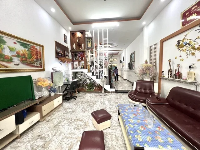 Mặt Tiền Đường Thạnh Lộc 19 - Nhà  3 Tầng, DT 4,5x34= 153m² full thổ cư ngang 4m giá 11.5 tỷ tại Phường An Phú Đông