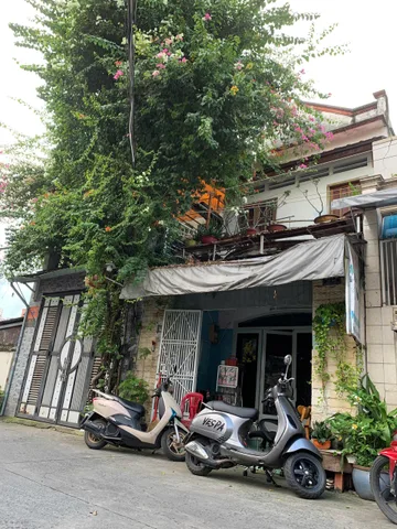 💥 Nhà hẻm xe tải ngay Tân Quý, 2 tầng kiên cố, 50m2, chỉ nhỉnh 4 tỷ 💥