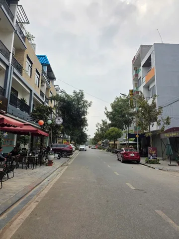 Bán đất giãn dân bò sơn 4 dãy LK4 nhìn liền kề hud-B. Mặt đường phan huy chú. Diện tích 76.7m mặt tiền 5m hướng đông nam. Phường võ cường tỉnh bắc ninh