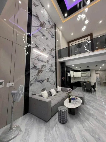 BÁN GẤP CĂN NHÀ GÁC LỬNG, SỔ HỒNG RIÊNG CÓ SẴN NỘI THẤT VỪA HOÀN THIỆN
  ✅ Trả trước 400tr Công chứng sang tên nhận nhà ở ngay !