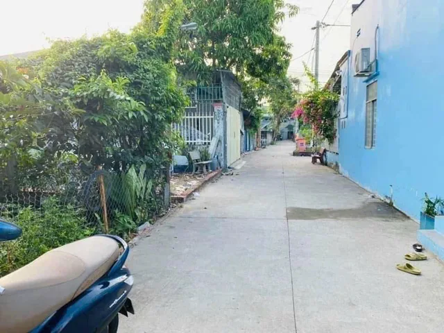 Bán đất 103m² ngang 5,30m giá 2 tỷ Phường Phú Lợi đường xe hơi